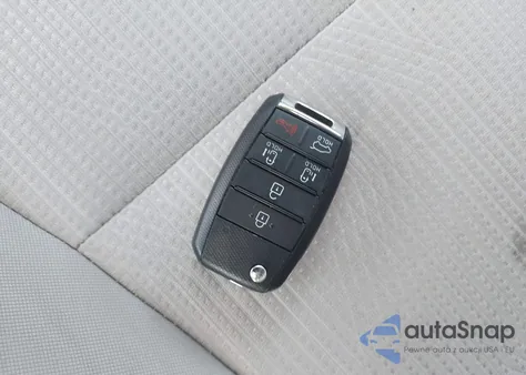 2021 Kia Sedona Lx из США, поврежденный, VIN KNDMB5C11M6671676